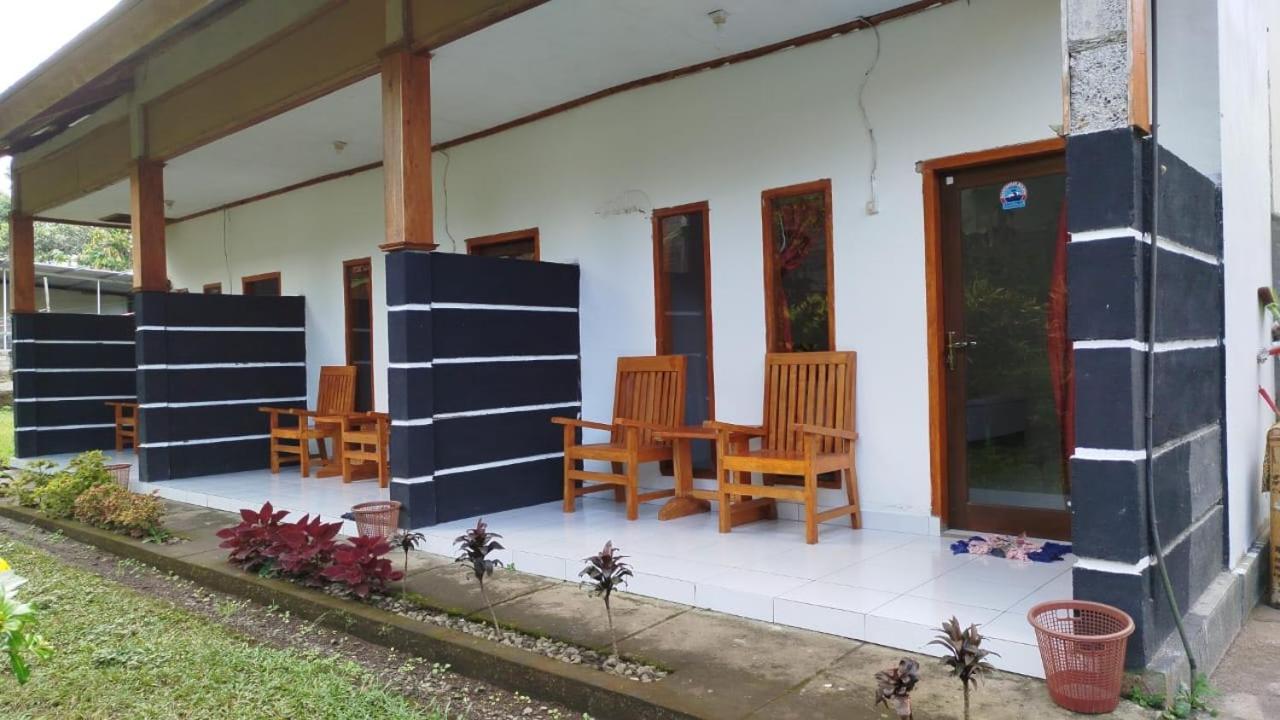 Tatasya Homestay Senaru Ngoại thất bức ảnh