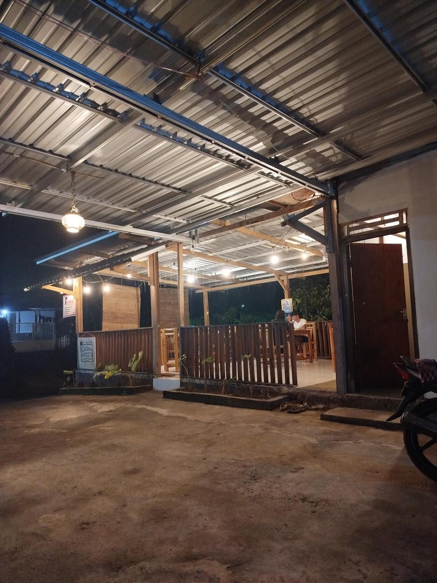 Tatasya Homestay Senaru Ngoại thất bức ảnh